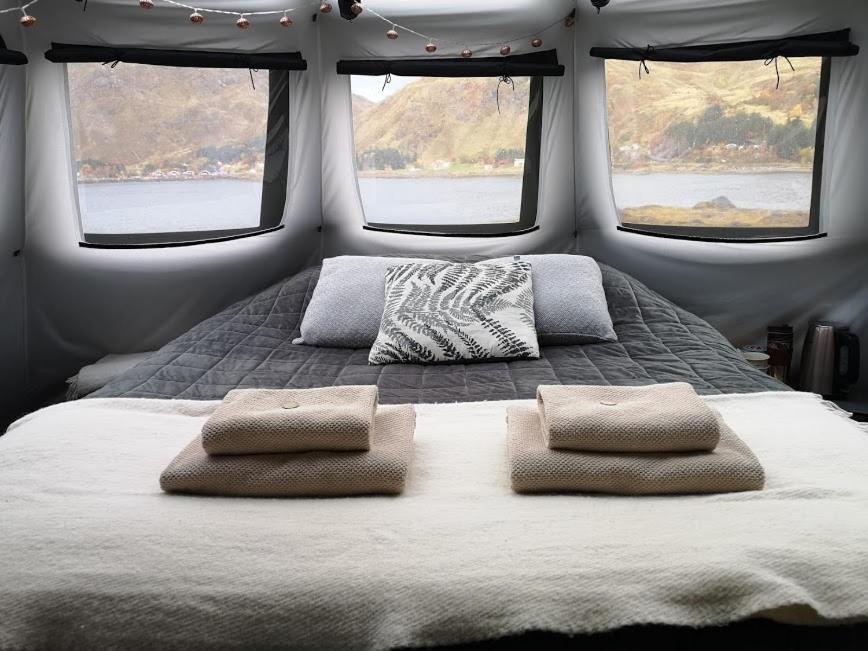 Glamping Lofoten Hotell Kongsjorda Exteriör bild